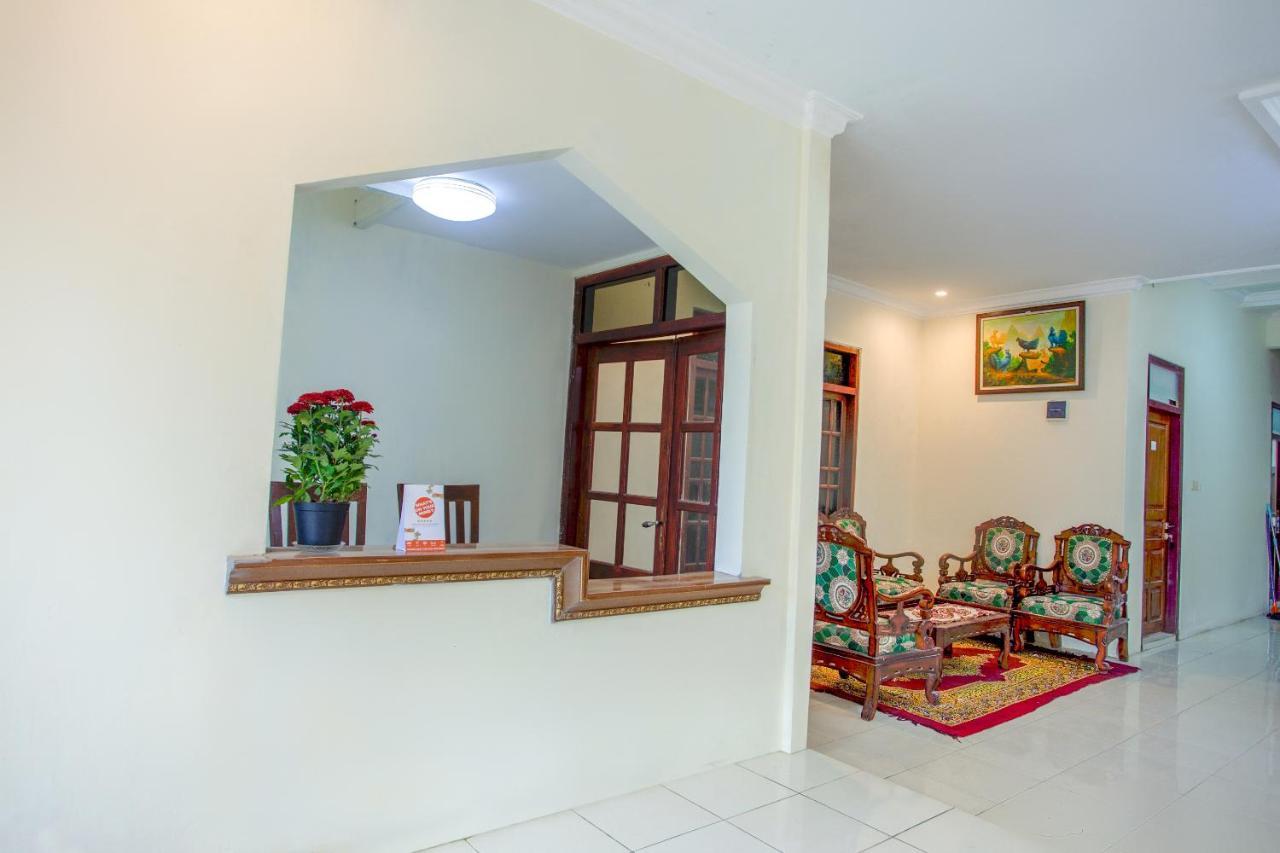 Oyo 3004 Penginapan Bromo Adi Hotel Pasuruan Ngoại thất bức ảnh